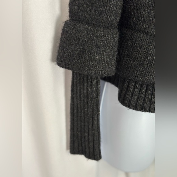 Ann Taylor LOFT Women's Wool Double-breasted Cardigan Sweater (862) - Picture 6 of 12